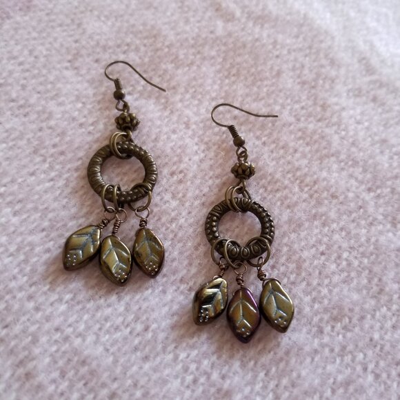 New Handmade Earrings with cryatals - Picture 4 of 6